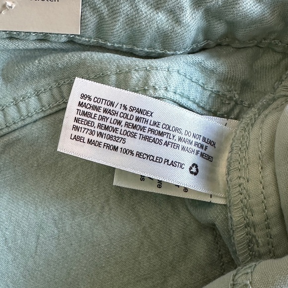 Universal Thread Women’s High-Rise Vintage Stretch Midi Shorts Size 12 NWT - Picture 6 of 6